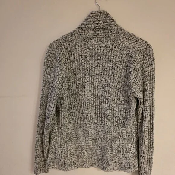 Basic Cardigan - Picture 2 of 6